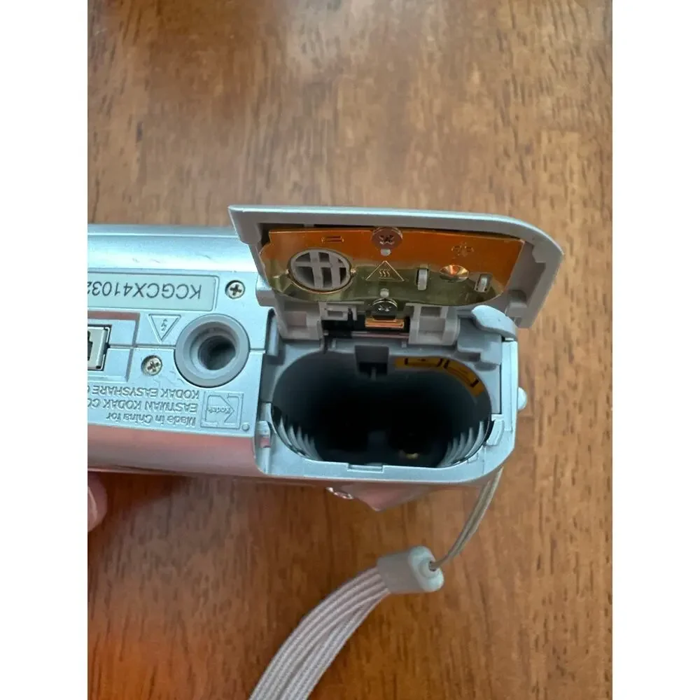 Kodak EasyShare CX7300 3.2MP Digital Camera Silver Point & Shoot Retro Y2K